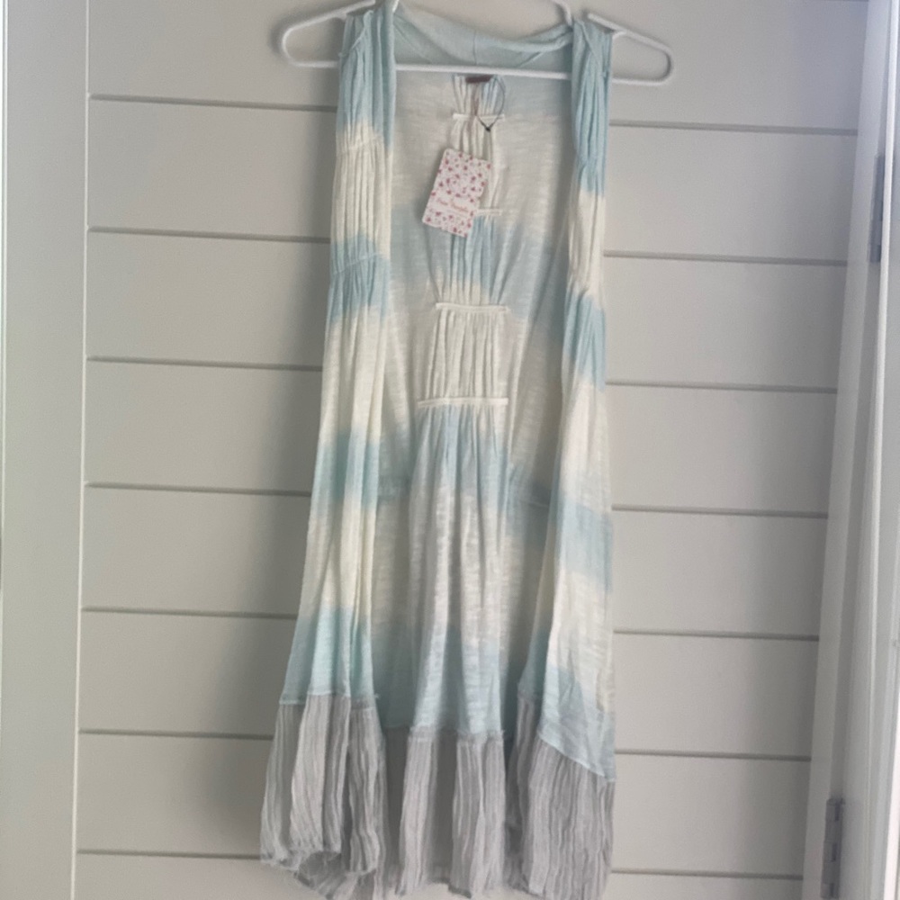 Free People Tri Colored Duster! SO CUTE💙